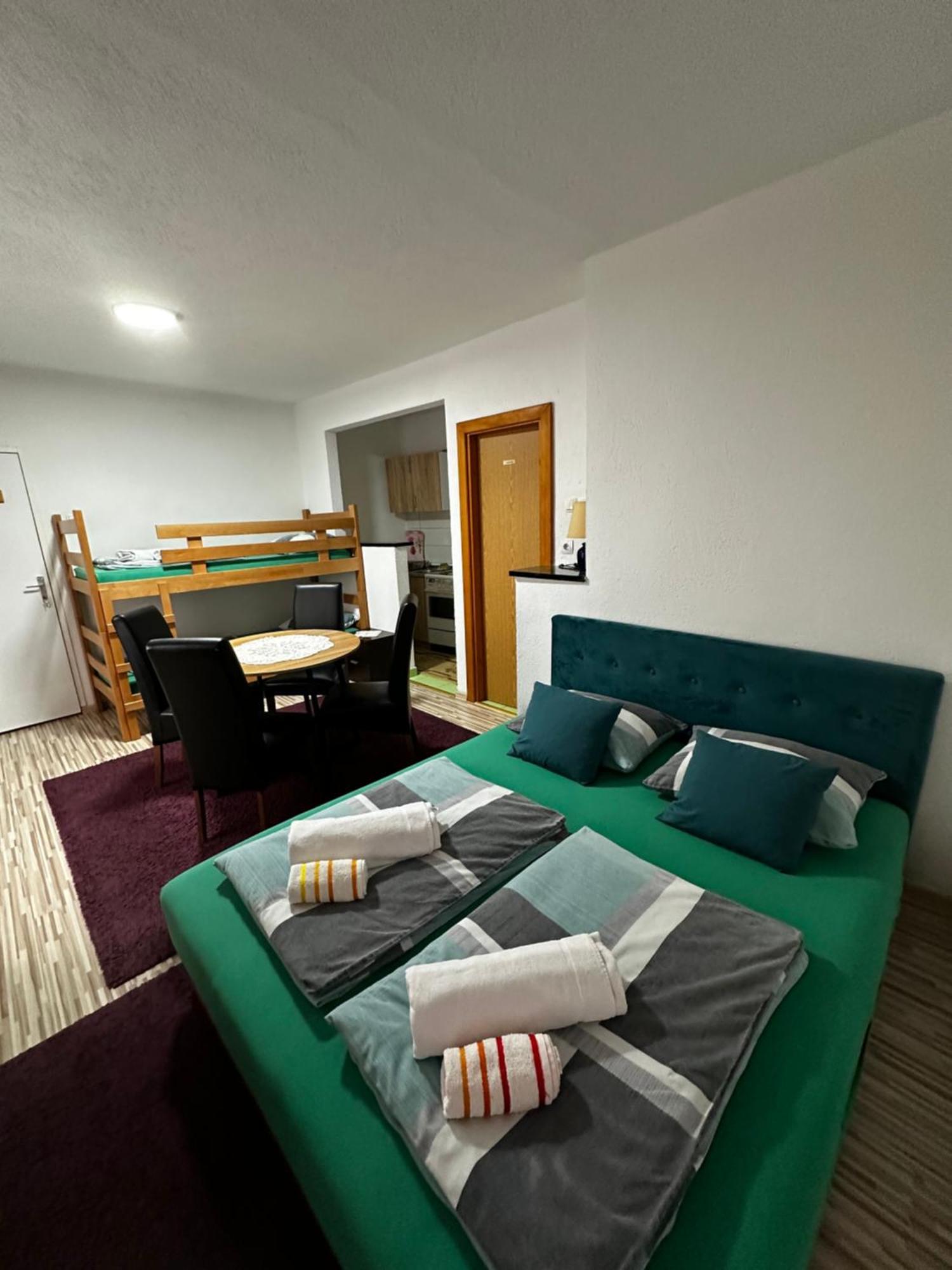 Guest House Nana Мостар Екстер'єр фото
