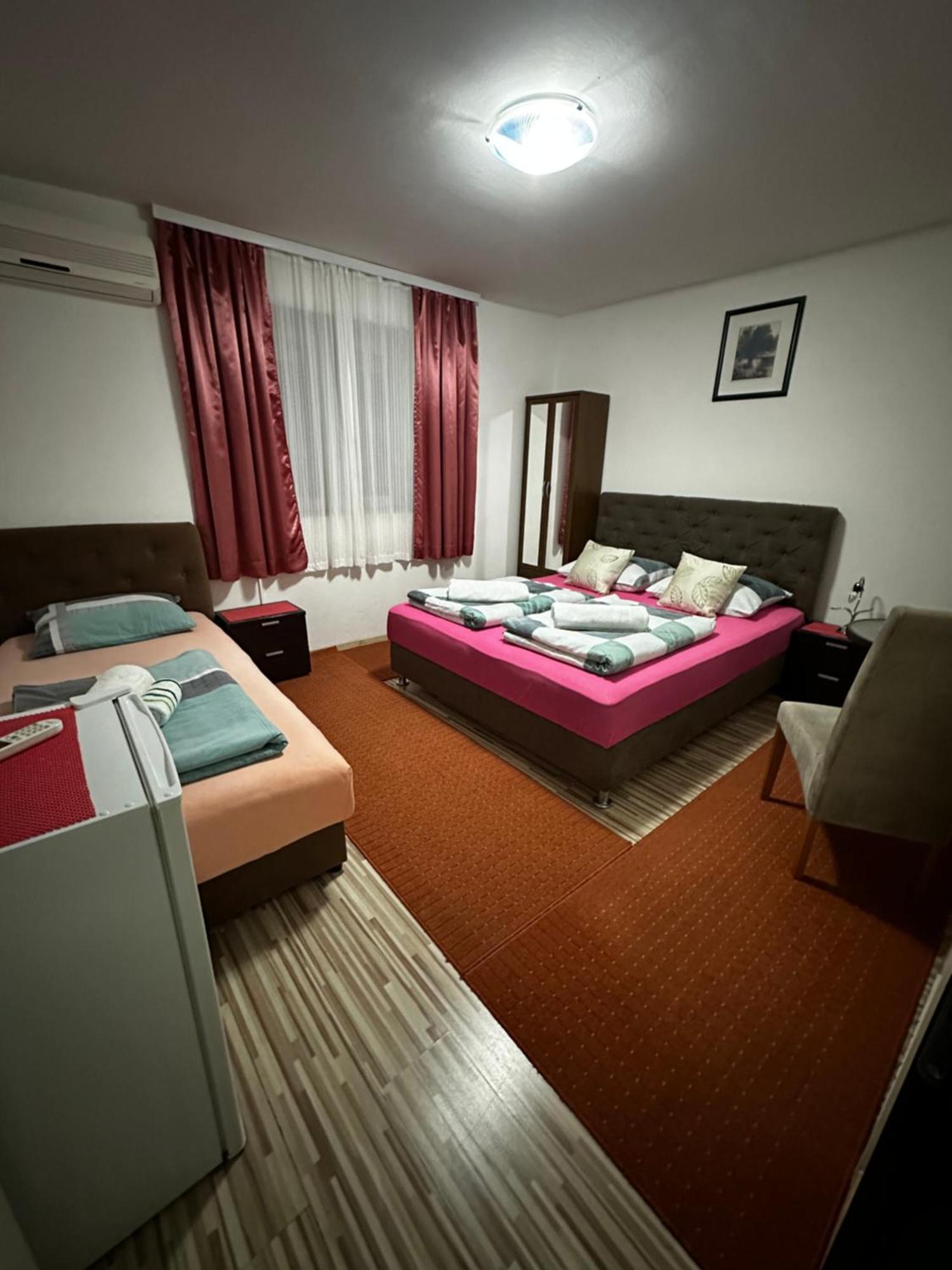 Guest House Nana Мостар Екстер'єр фото
