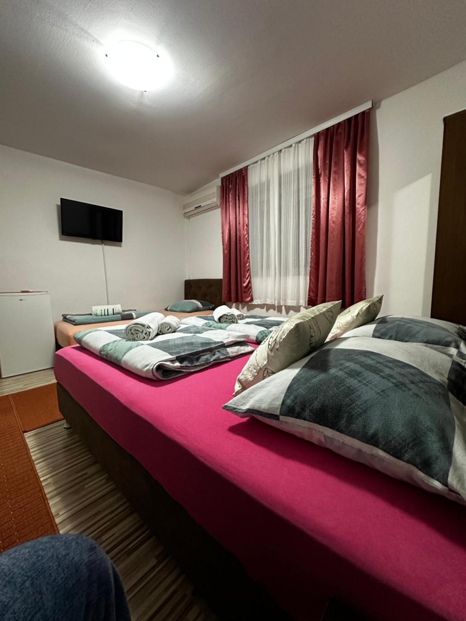 Guest House Nana Мостар Екстер'єр фото