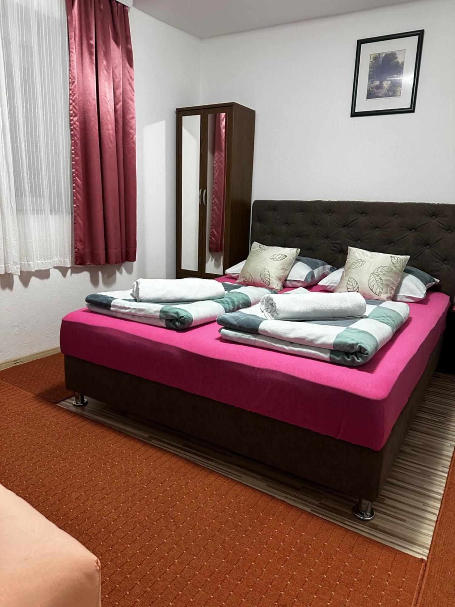 Guest House Nana Мостар Екстер'єр фото